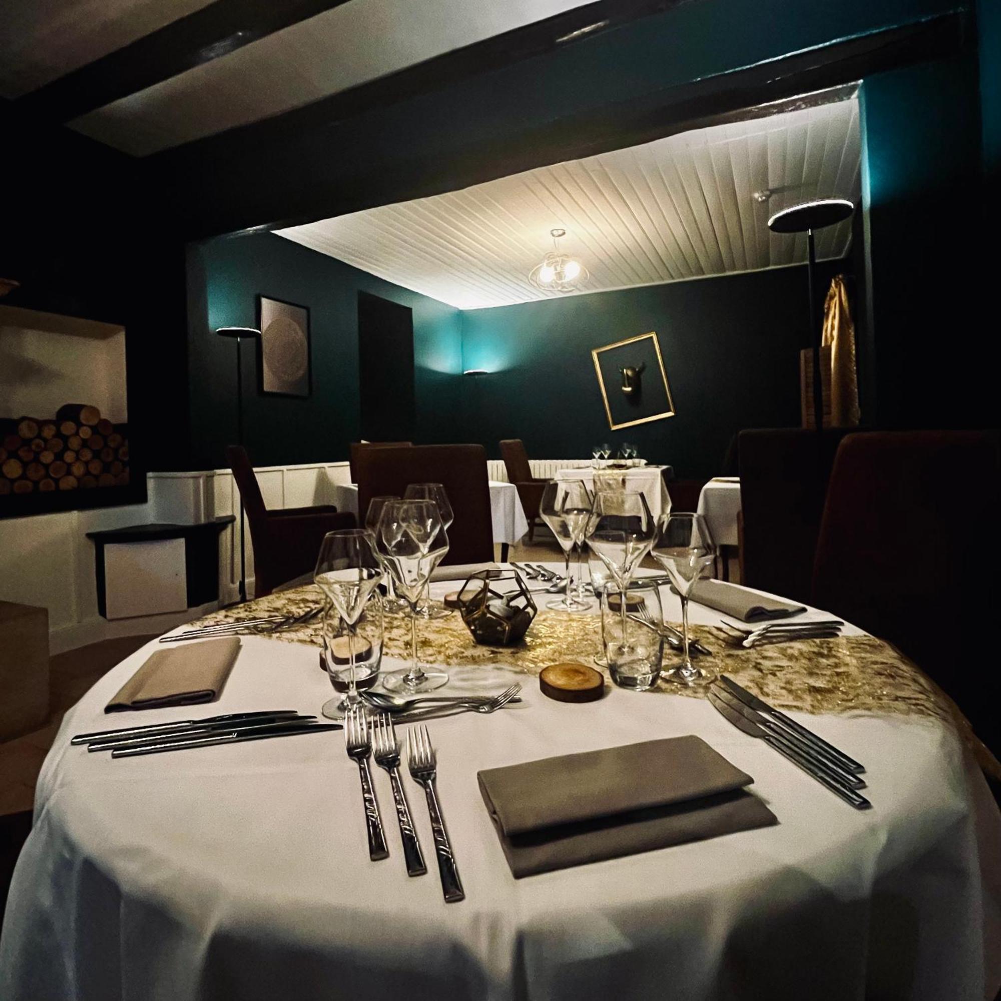 Logis Le Relais De La Voie Sacree Hotel Issoncourt Kültér fotó