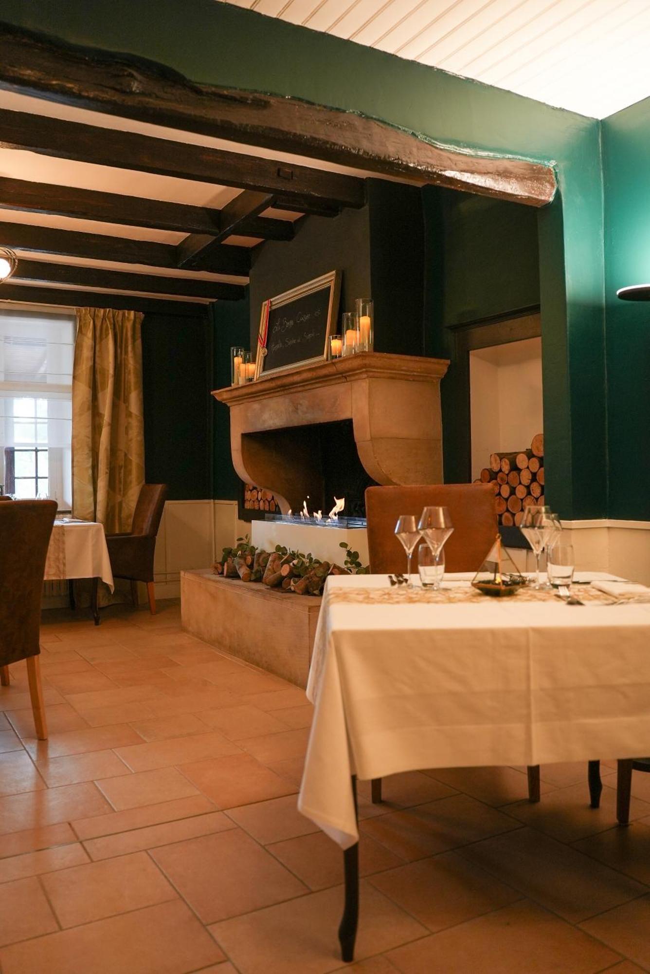 Logis Le Relais De La Voie Sacree Hotel Issoncourt Kültér fotó