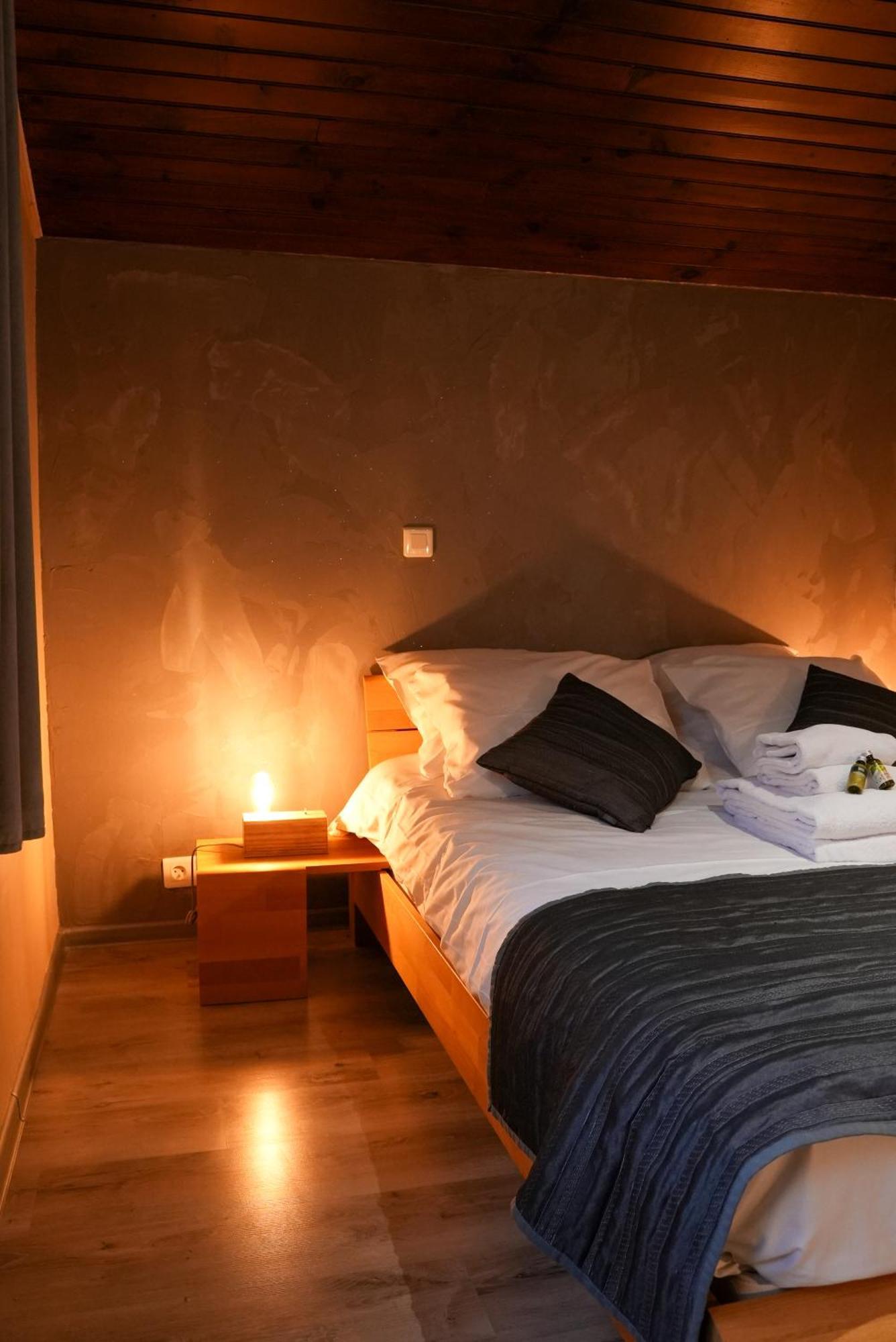 Logis Le Relais De La Voie Sacree Hotel Issoncourt Kültér fotó